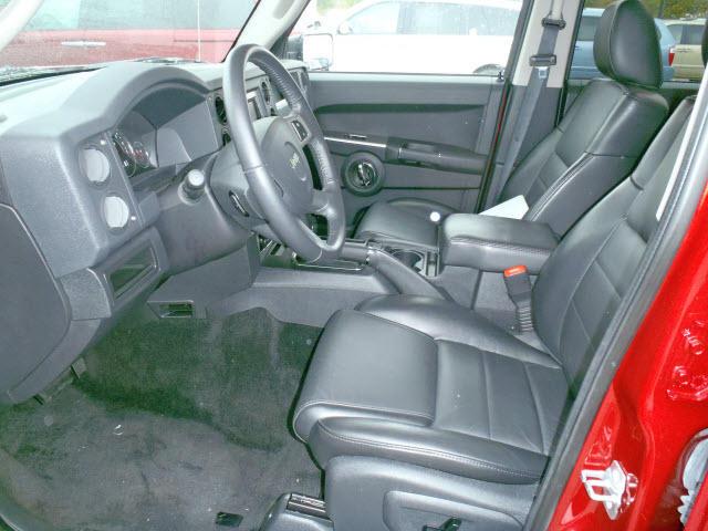 2010 Jeep Commander GSX