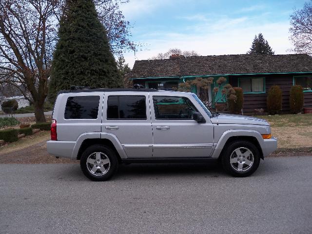 2010 Jeep Commander GSX