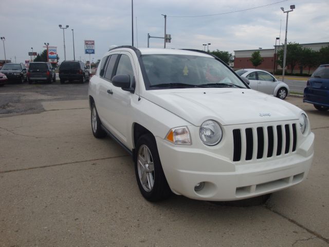 2007 Jeep Compass Extended Cab V8 LT W/1lt