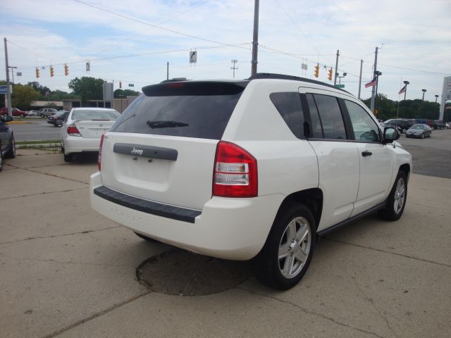 2007 Jeep Compass Extended Cab V8 LT W/1lt