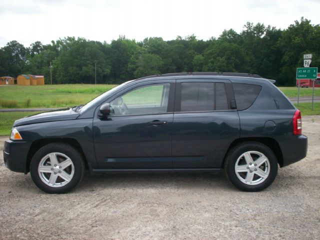 2007 Jeep Compass Extended Cab V8 LT W/1lt