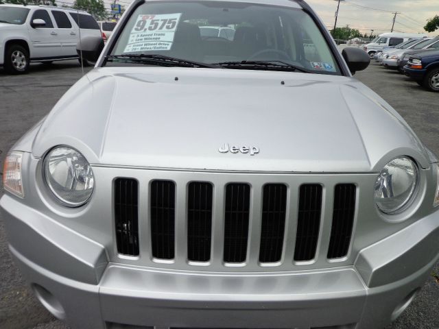 2007 Jeep Compass Extended Cab V8 LT W/1lt