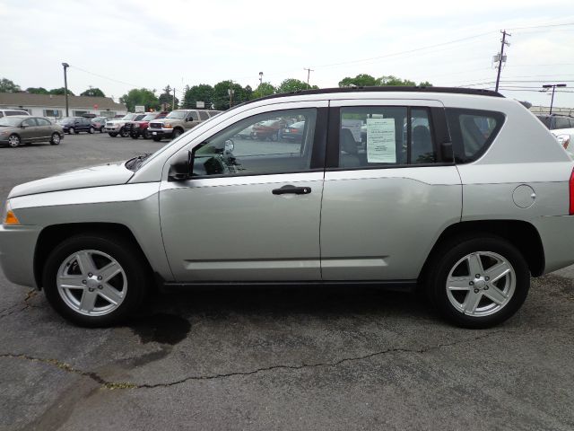 2007 Jeep Compass Extended Cab V8 LT W/1lt