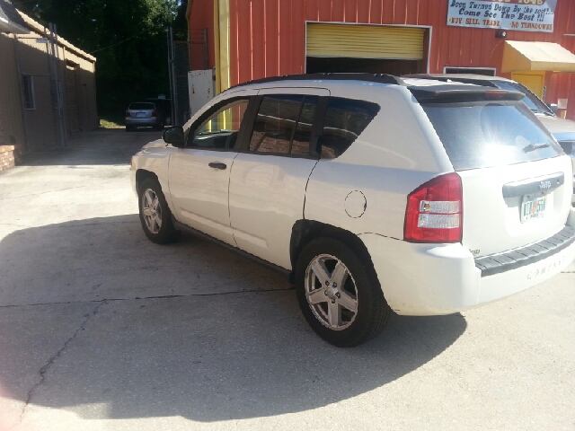 2007 Jeep Compass Extended Cab V8 LT W/1lt