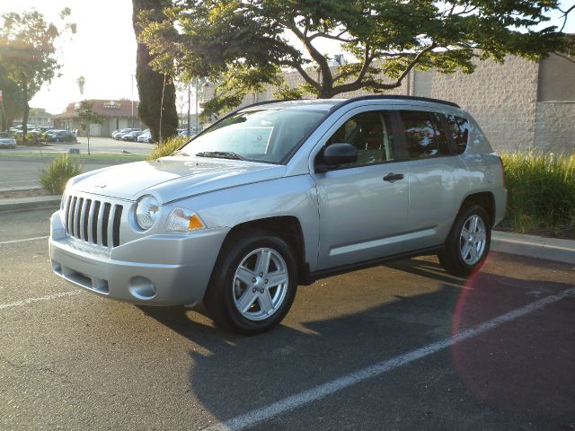 2007 Jeep Compass Extended Cab V8 LT W/1lt