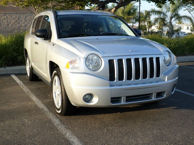 2007 Jeep Compass Extended Cab V8 LT W/1lt