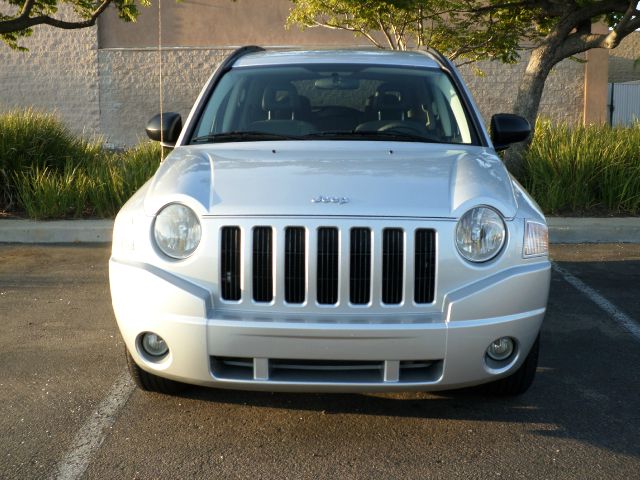 2007 Jeep Compass Extended Cab V8 LT W/1lt