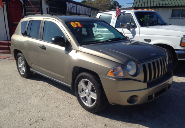 2007 Jeep Compass Extended Cab V8 LT W/1lt