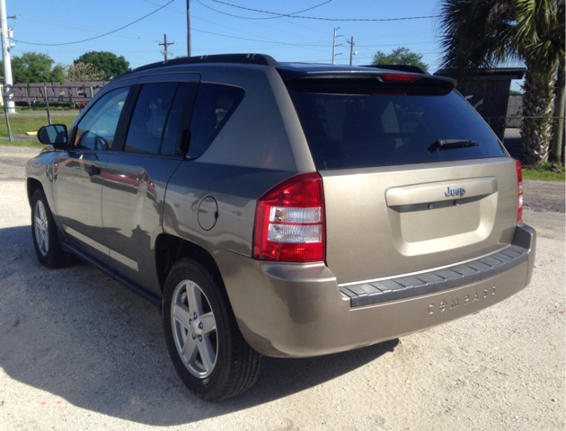 2007 Jeep Compass Extended Cab V8 LT W/1lt