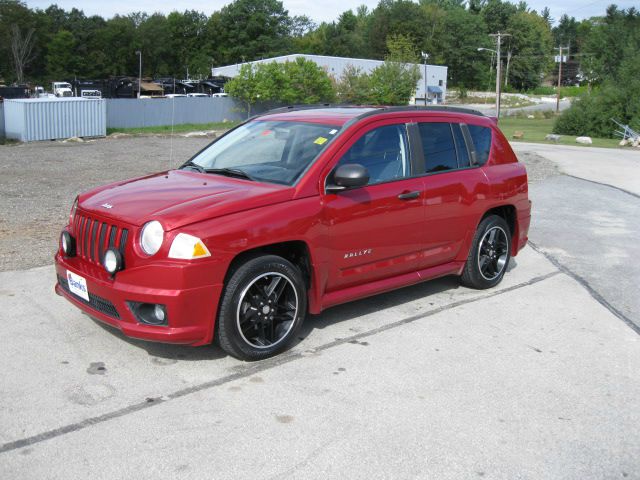 2008 Jeep Compass 4WD Supercrew Styleside 5-1/2 Ft Box FX4