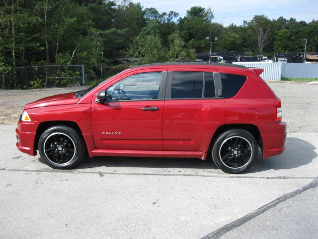 2008 Jeep Compass 4WD Supercrew Styleside 5-1/2 Ft Box FX4