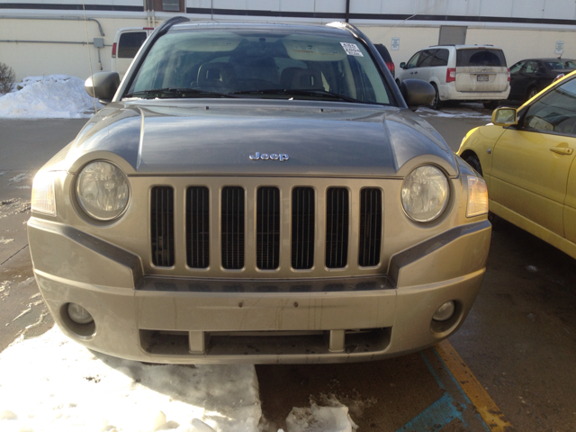 2008 Jeep Compass Extended Cab V8 LT W/1lt