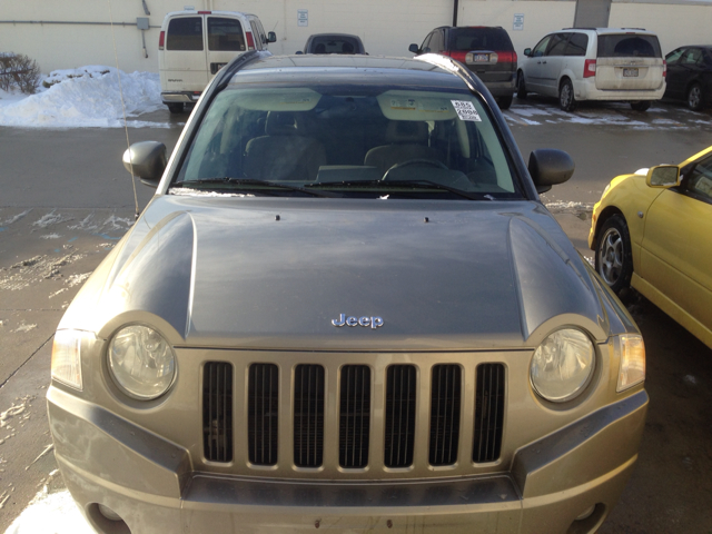 2008 Jeep Compass Extended Cab V8 LT W/1lt