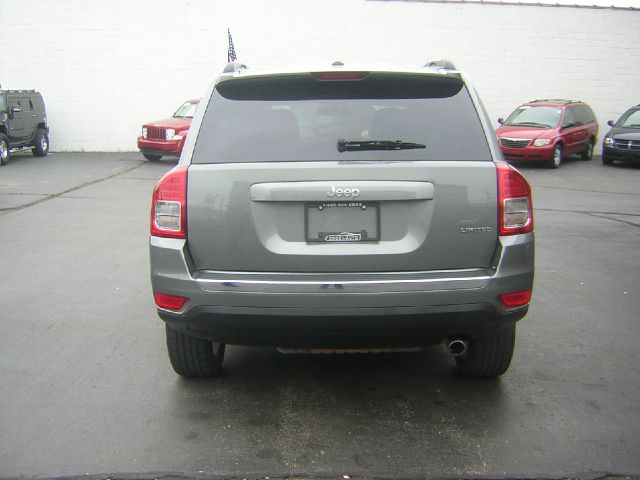 2011 Jeep Compass SLT 25