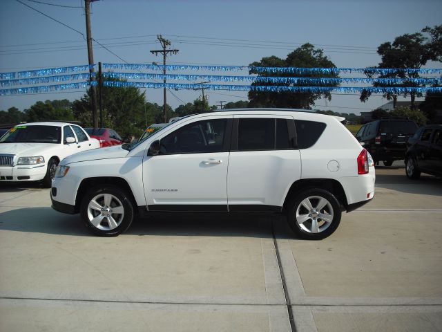 2011 Jeep Compass Unknown