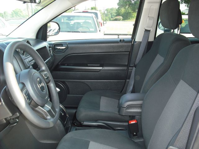 2011 Jeep Compass Unknown