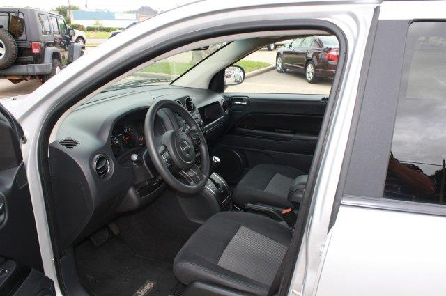 2011 Jeep Compass Unknown