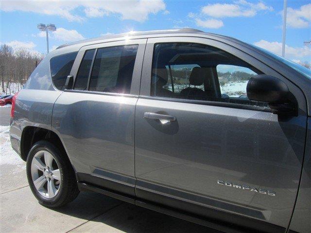 2011 Jeep Compass 131852