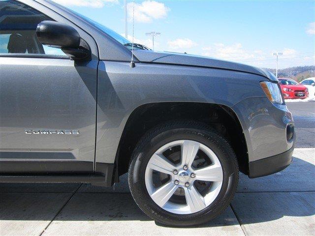 2011 Jeep Compass 131852