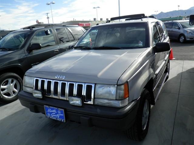 1993 Jeep Grand Cherokee LS