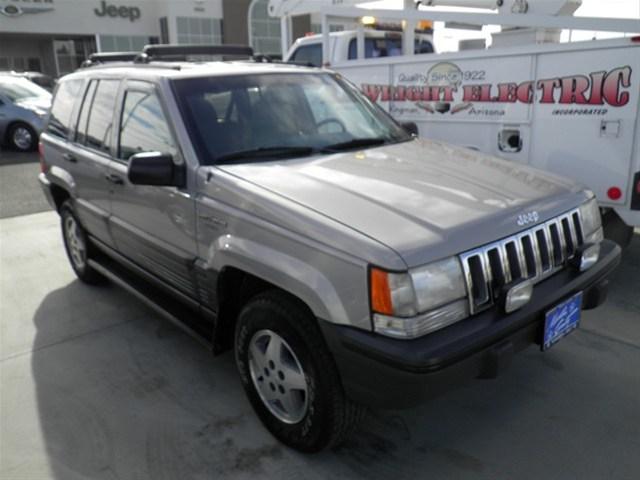 1993 Jeep Grand Cherokee LS