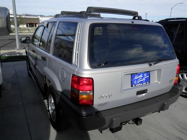 1993 Jeep Grand Cherokee LS