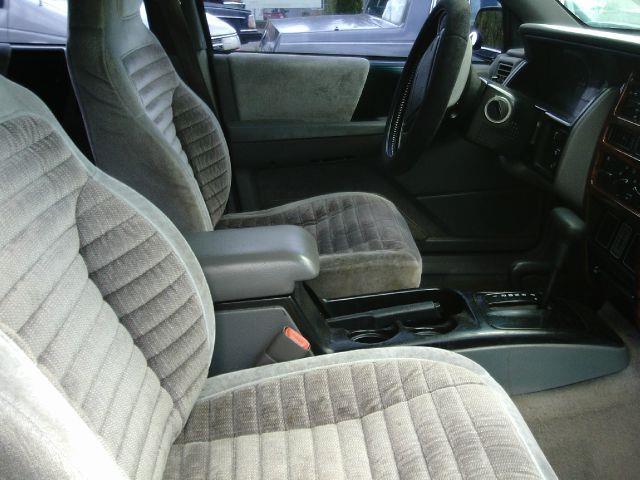 1994 Jeep Grand Cherokee EX-L W/ DVD System