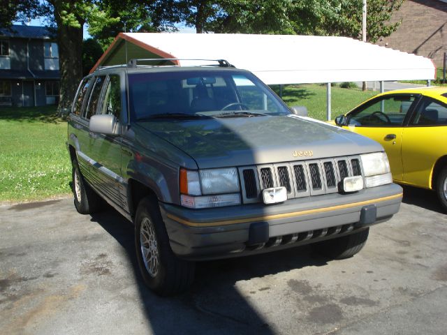 1995 Jeep Grand Cherokee Super