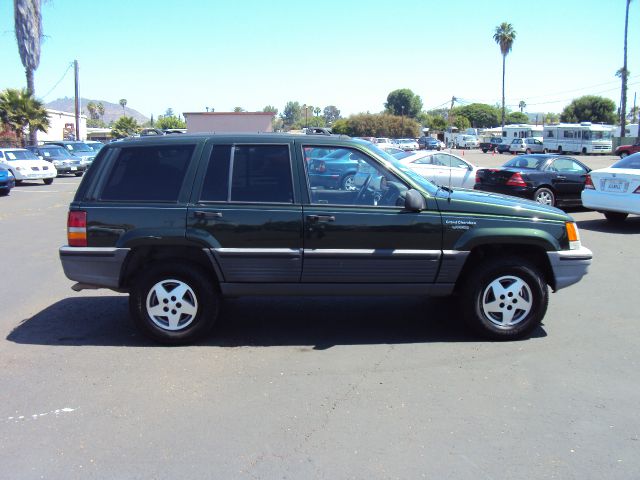 1995 Jeep Grand Cherokee EX-L W/ DVD System