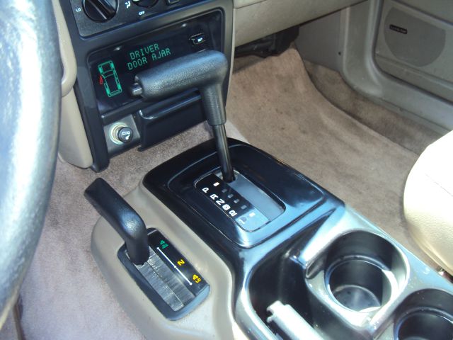 1995 Jeep Grand Cherokee EX-L W/ DVD System