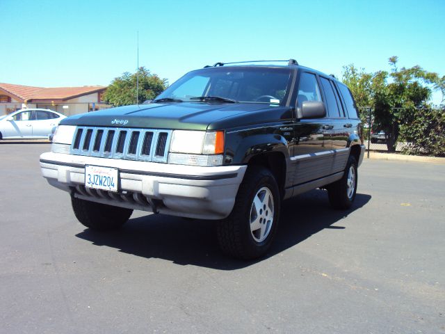 1995 Jeep Grand Cherokee EX-L W/ DVD System