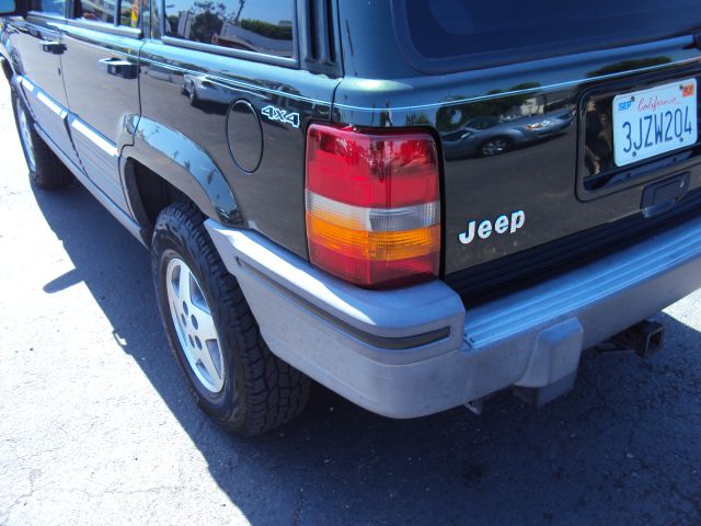 1995 Jeep Grand Cherokee EX-L W/ DVD System