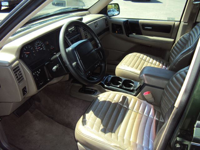 1995 Jeep Grand Cherokee EX-L W/ DVD System