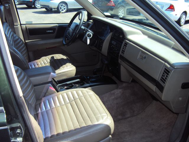 1995 Jeep Grand Cherokee EX-L W/ DVD System