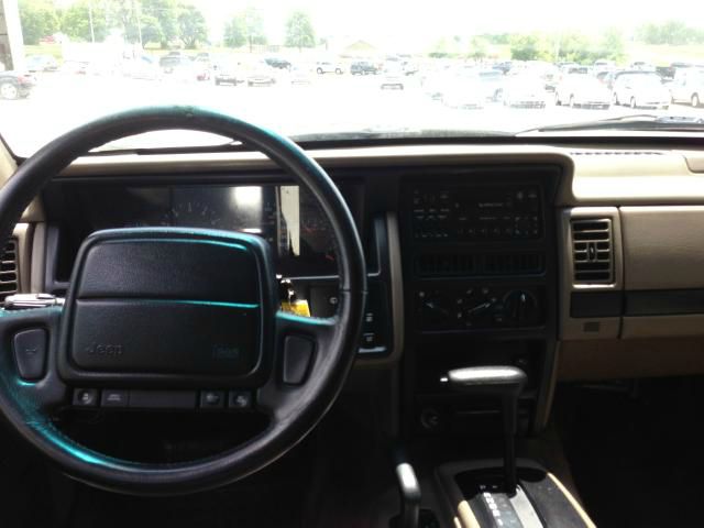 1995 Jeep Grand Cherokee EX-L W/ DVD System