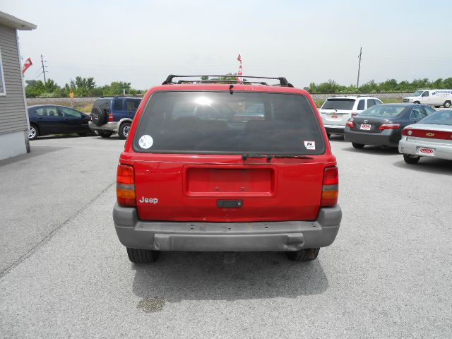 1996 Jeep Grand Cherokee Sedan 4dr