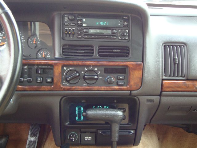 1996 Jeep Grand Cherokee Super