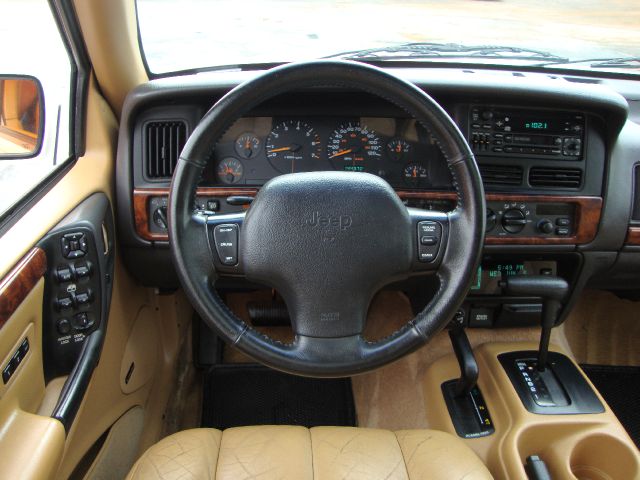 1996 Jeep Grand Cherokee Super