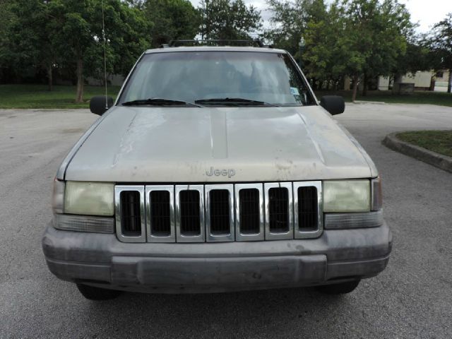 1996 Jeep Grand Cherokee Sedan 4dr