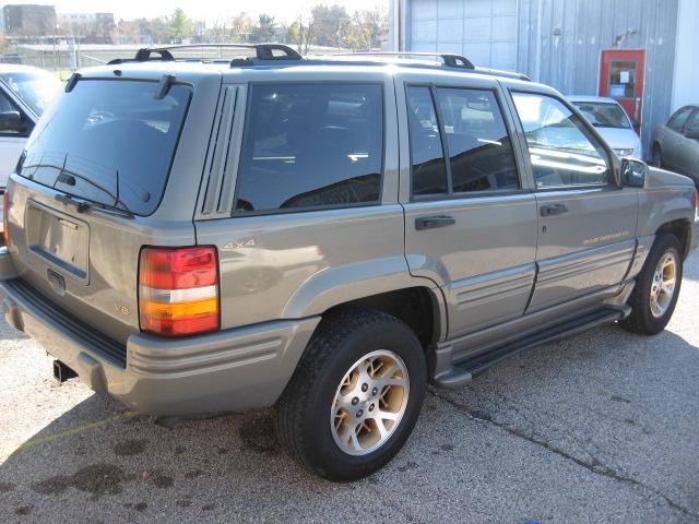 1996 Jeep Grand Cherokee SLE Crew Cab 4-cyl 2WD Auto