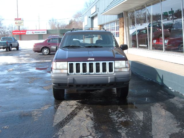 1997 Jeep Grand Cherokee Sedan 4dr