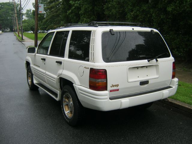 1997 Jeep Grand Cherokee Super