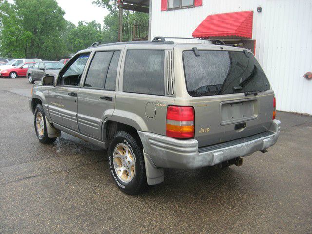 1997 Jeep Grand Cherokee Super