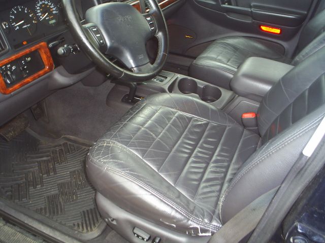 1997 Jeep Grand Cherokee Convertible, Navigation