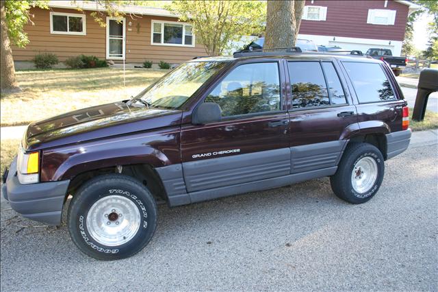 1997 Jeep Grand Cherokee LS