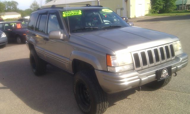 1997 Jeep Grand Cherokee Super