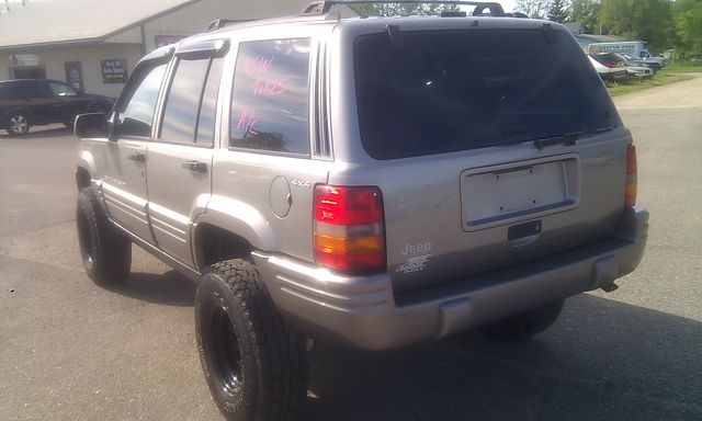 1997 Jeep Grand Cherokee Super