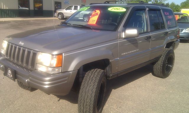 1997 Jeep Grand Cherokee Super