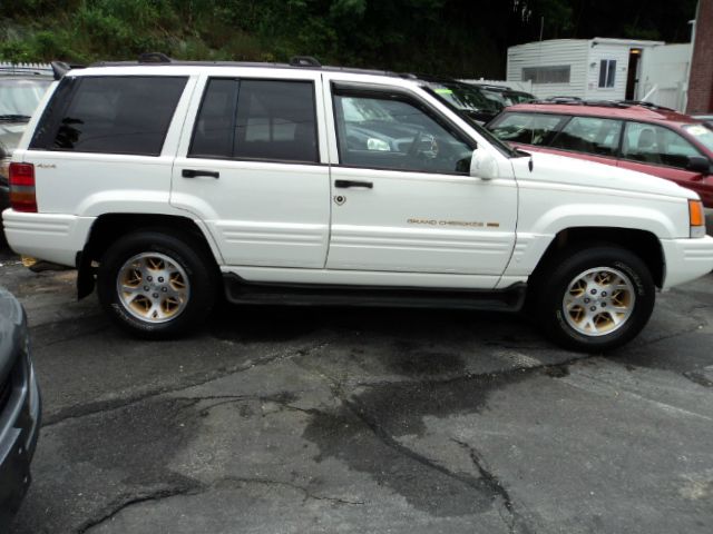 1998 Jeep Grand Cherokee Super