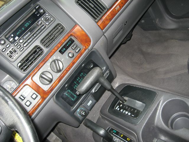 1998 Jeep Grand Cherokee Super